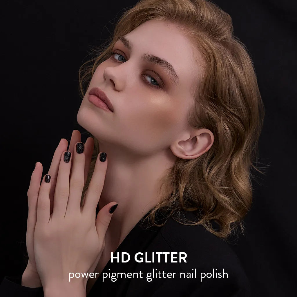 11月19日(水)数量限定発売｜指先に光を集め、唯一無二の煌めきを紡ぎだす "HD グリッター"