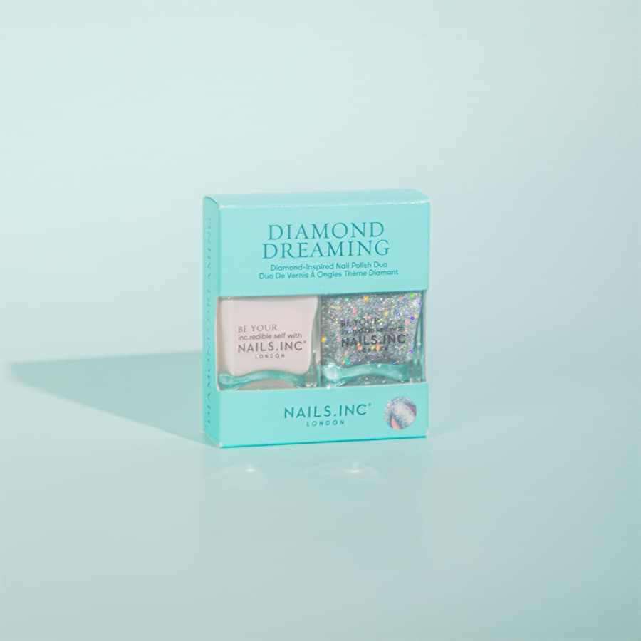 11月4日(金) 発売｜指先からそっとエンパワーメントしてくれる色めきと煌めきでエターナルな魅力を放つ指先に NAILS INC