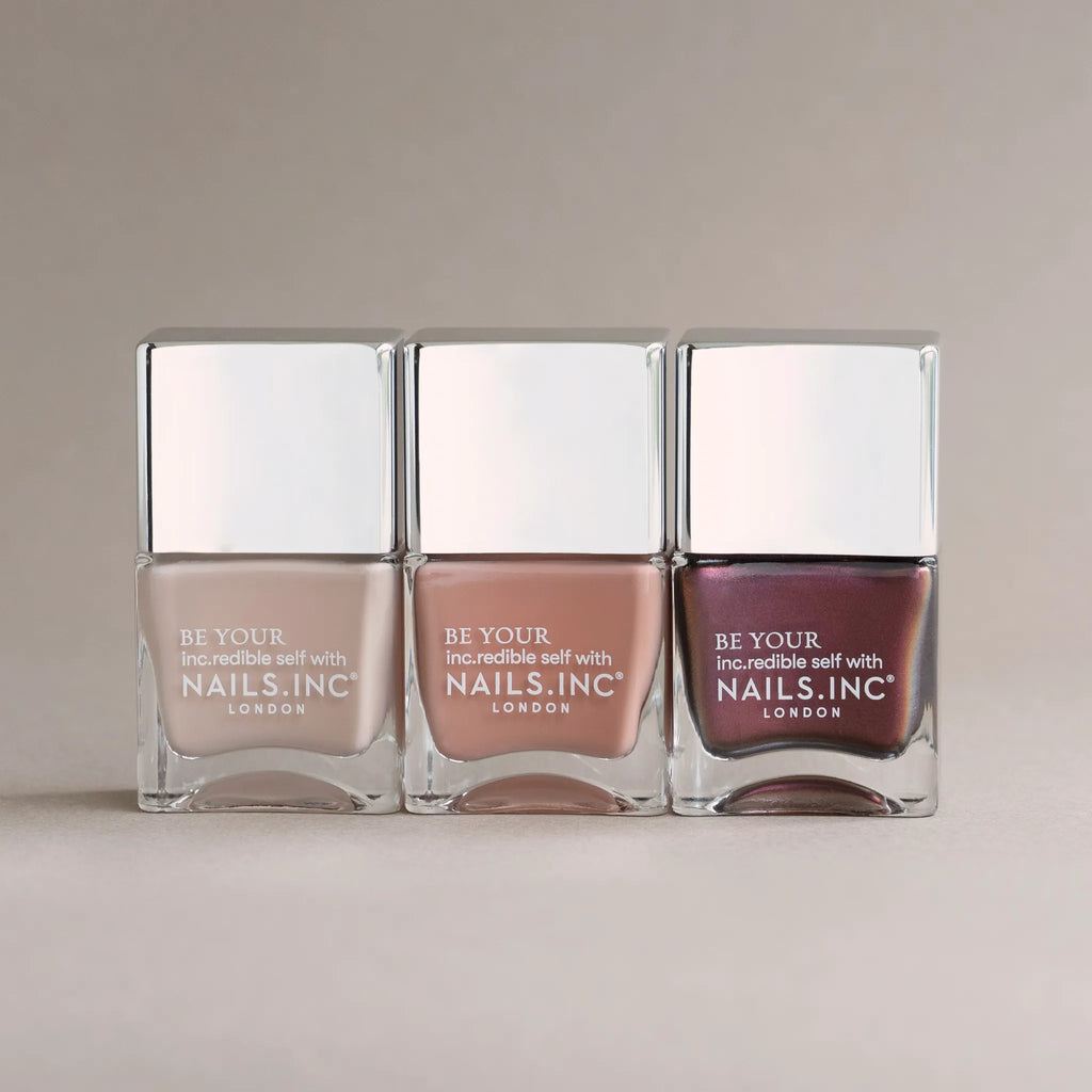 温かな色めきが着心地のいいニットに包まれるようにリラクシーに心地よくしなやかに指先に溶け込む“COSY COUTURE”3色セットがスペシャルプライスなトリオキットに。