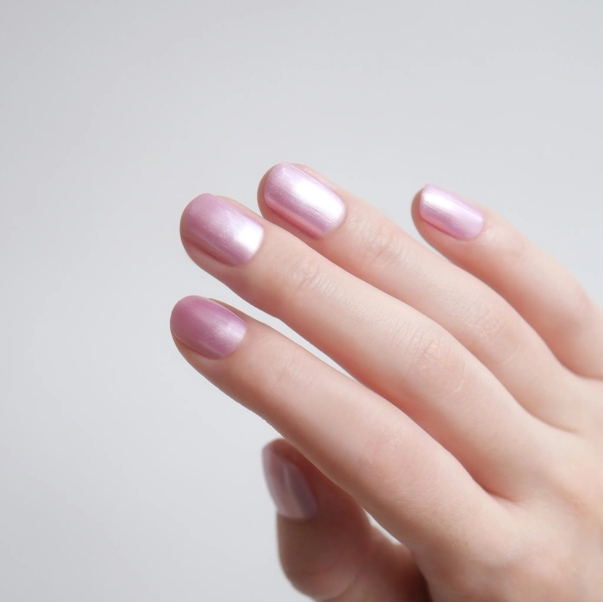 マインドフル マニキュア メイド トゥ マニフェスト | NAILS INC