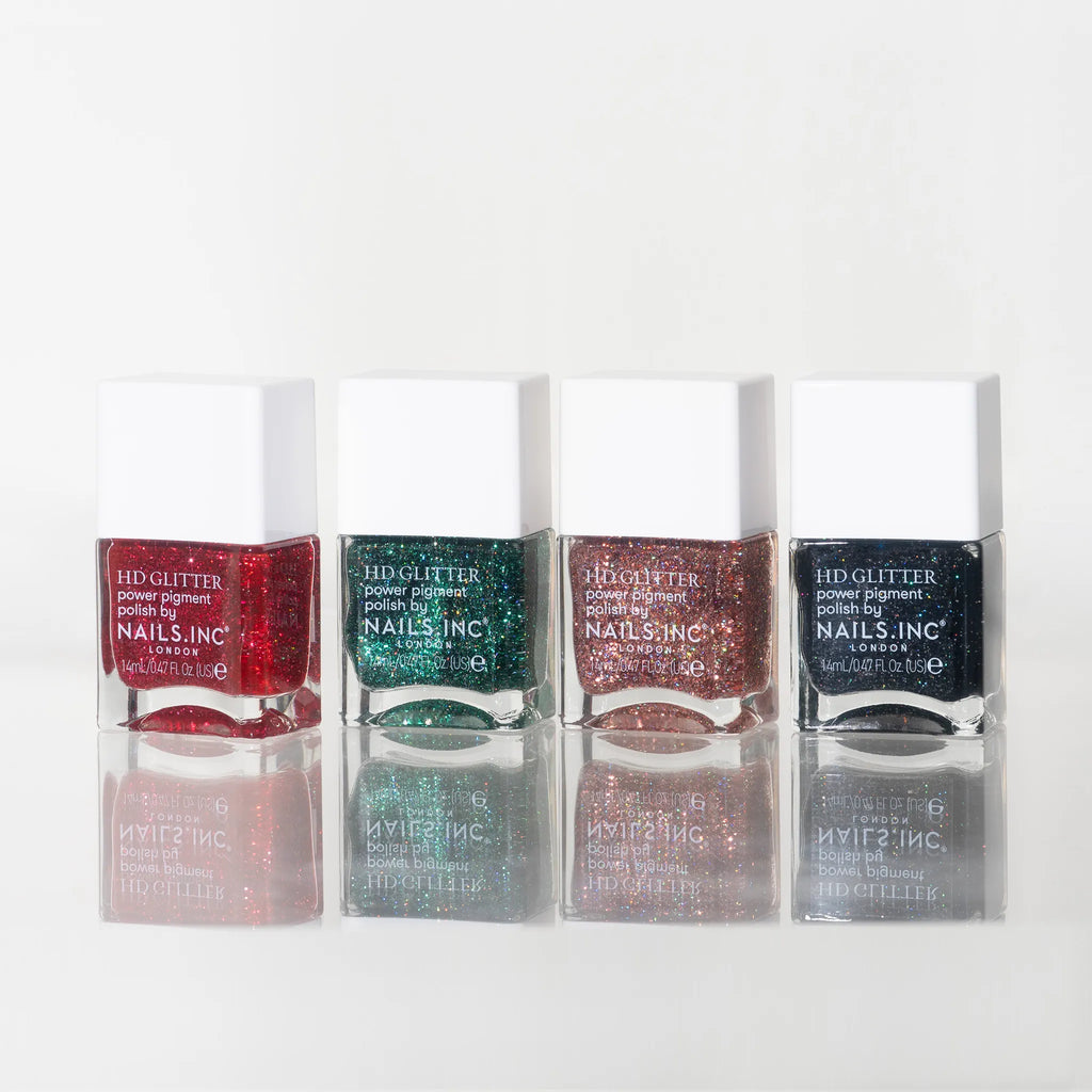 【*数量限定】ひとつひとつの粒が眩しいほどの光を放つ、唯一の煌めきを紡ぎだすパワーグリッターコレクション新4色をセットにしたコンプリートキット。※キットは数量限定 / 無くなり次第販売終了とさせていただきます。※商品はボックスにお入れした状態でお届けいたします。