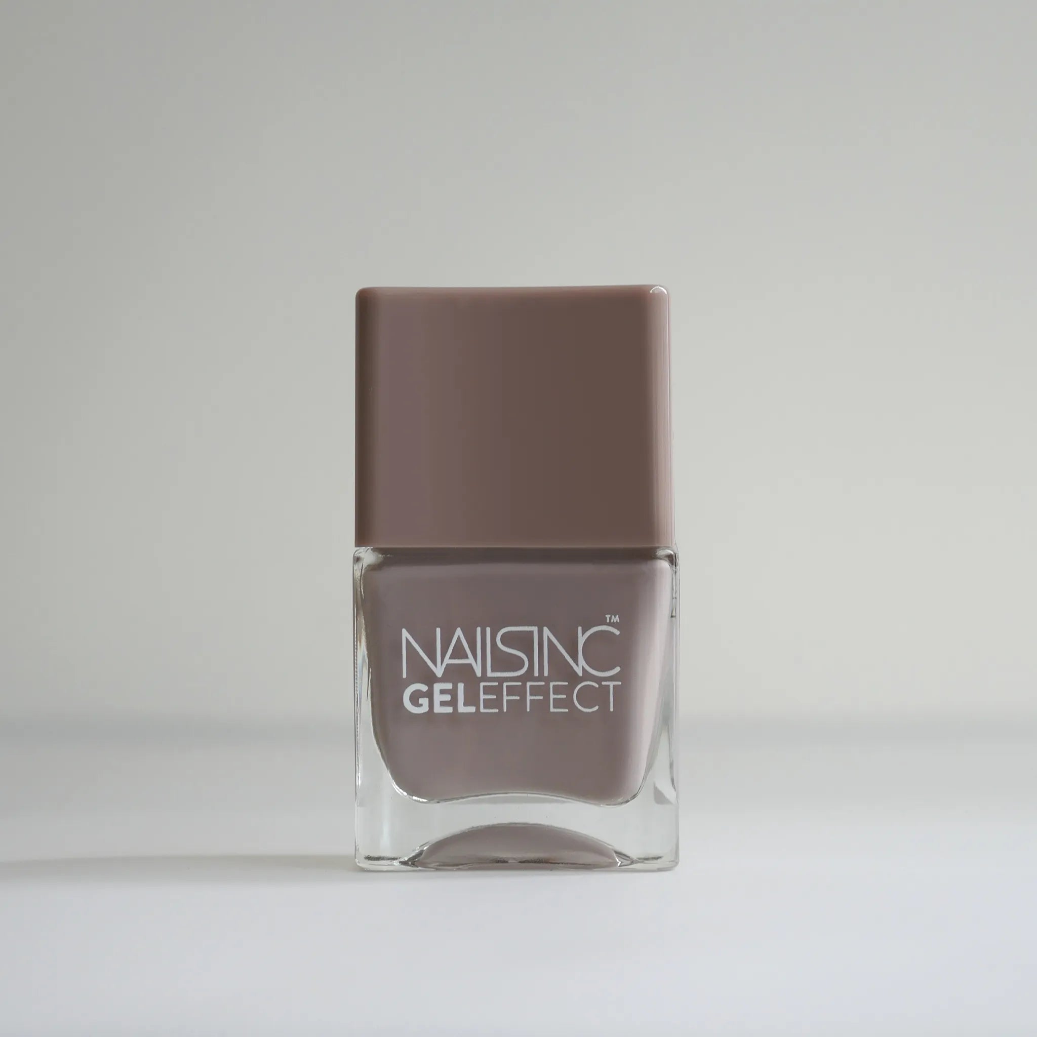 ジェルエフェクト アルフレッド プレイス | NAILS INC（ネイルズ インク）公式オンラインショップ – NAILS INC Japan  official site