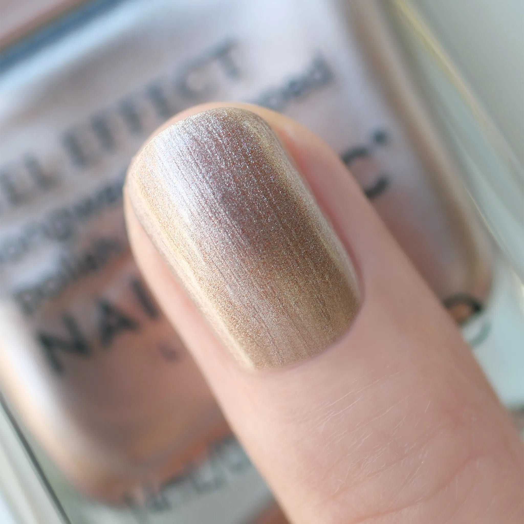 ジェルエフェクト キャッチ ミー クルージン | NAILS INC（ネイルズ