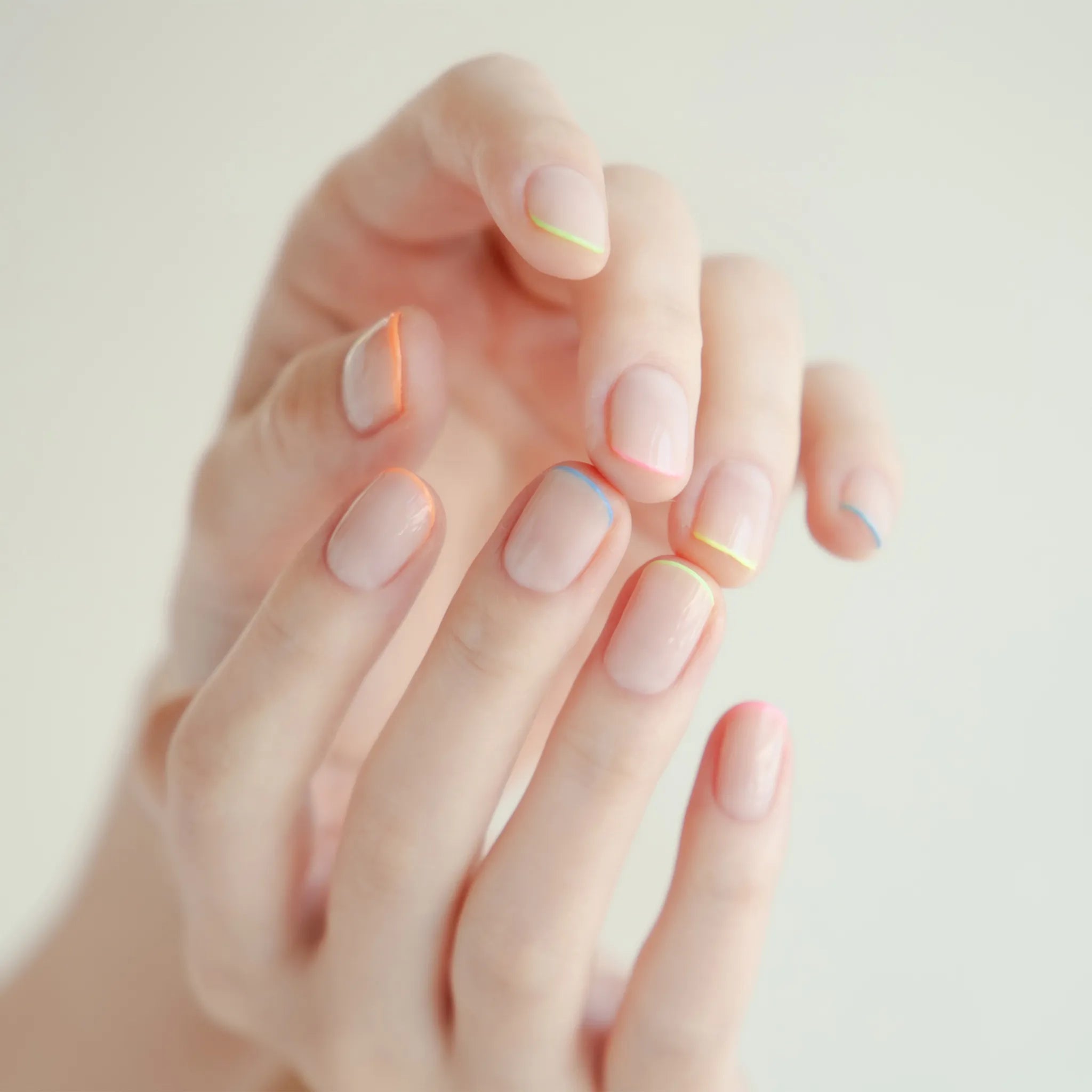 ネオン ライト エレクトリック パレード | NAILS INC （ネイルズ