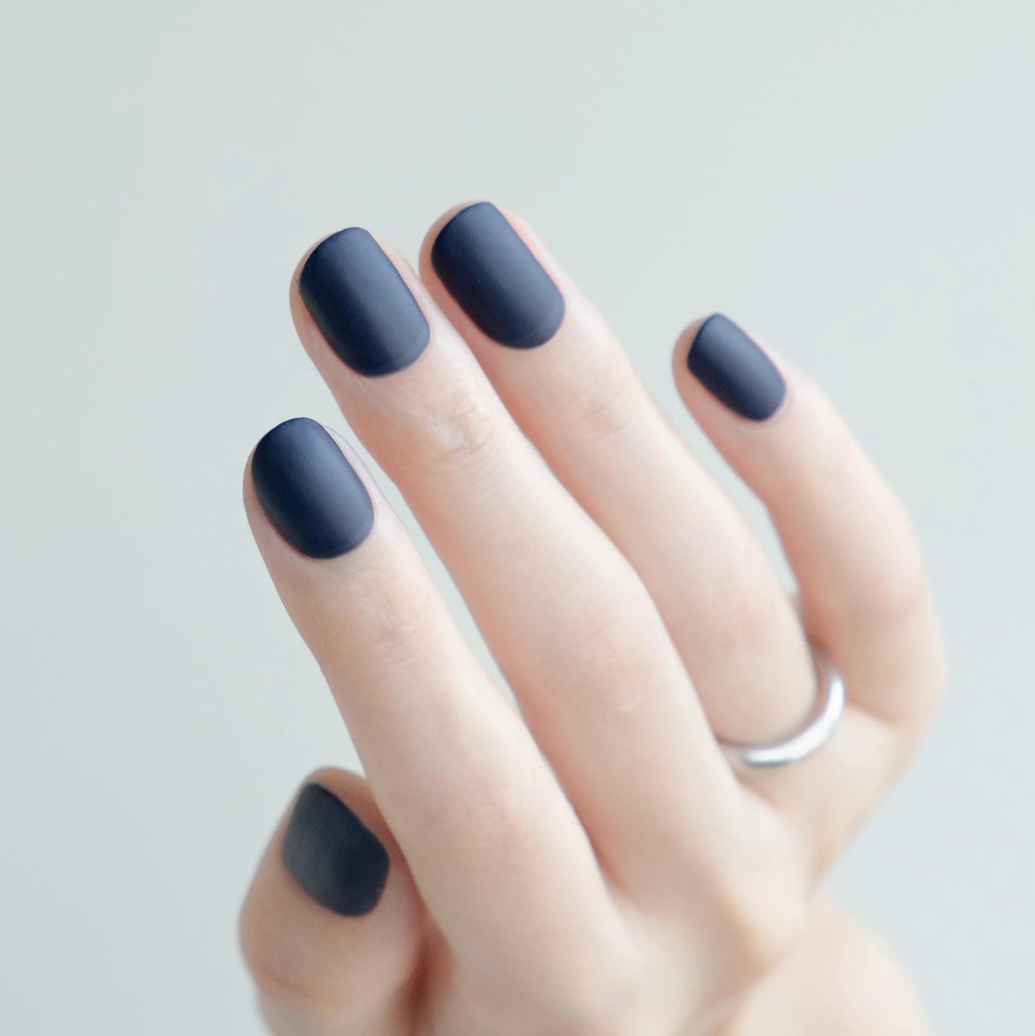 メイク ミー マット トップコート | NAILS INC(ネイルズ インク)公式 メイク ミー マット トップコート | NAILS INC(ネイルズ インク)公式