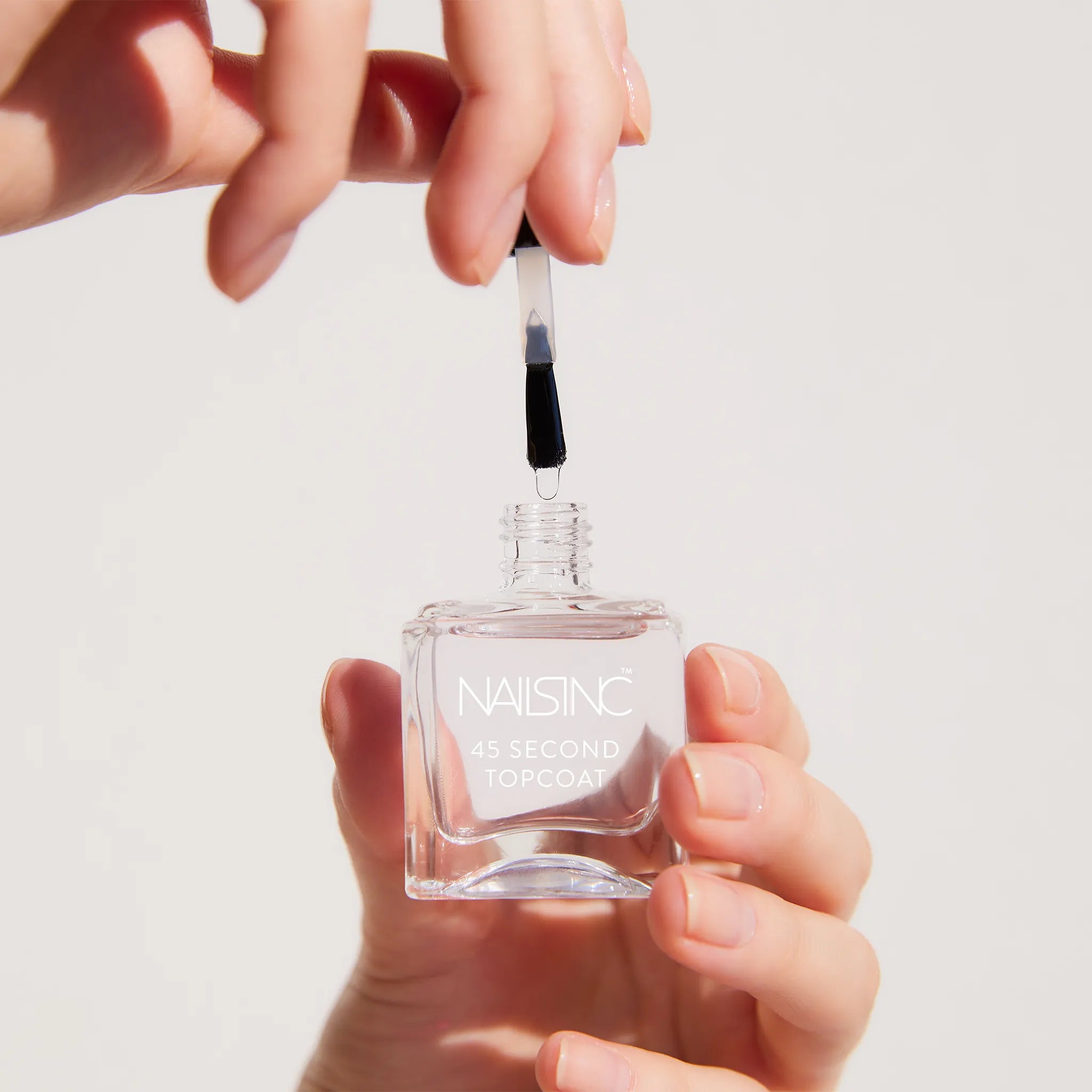 45 セカンド クリア トップコート | NAILS INC(ネイルズ インク)公式 45 セカンド クリア トップコート | NAILS INC(ネイルズ インク)公式